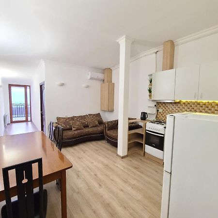 Flat With Balcony On Cascade Apartment Yerevan Exterior photo